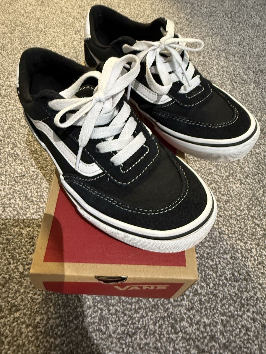 Scarpe per ragazzi: Vans Brooklyn Gr 33 – Usato da Oberwil BL venduto da napetak