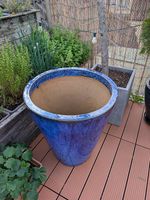 Grosser blauer Keramik Topf