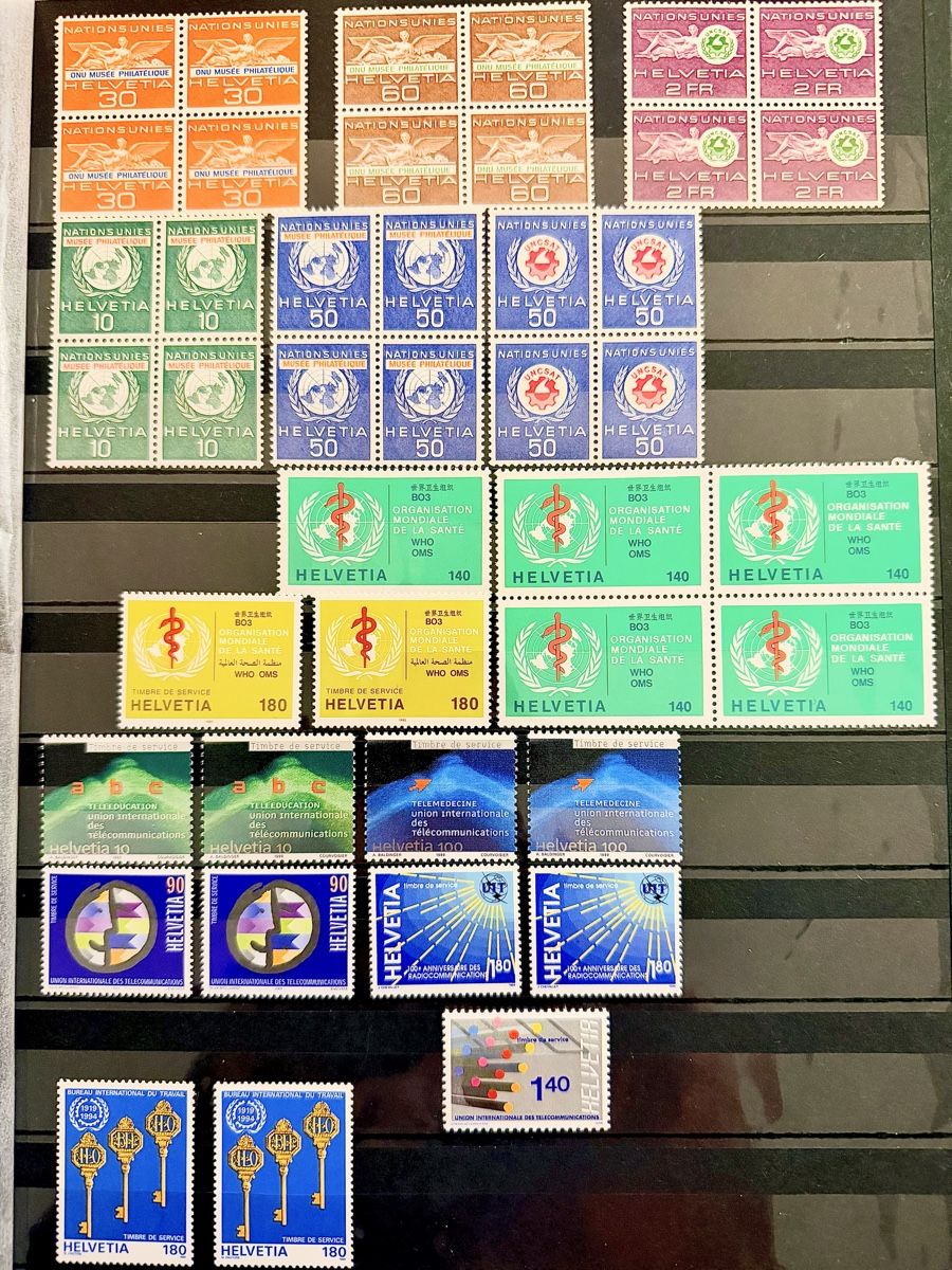 Tous les timbres: Dienstmarken CHF 144.20.- postfrisch – Neuf (Voir description) à Glattbrugg par Artos67