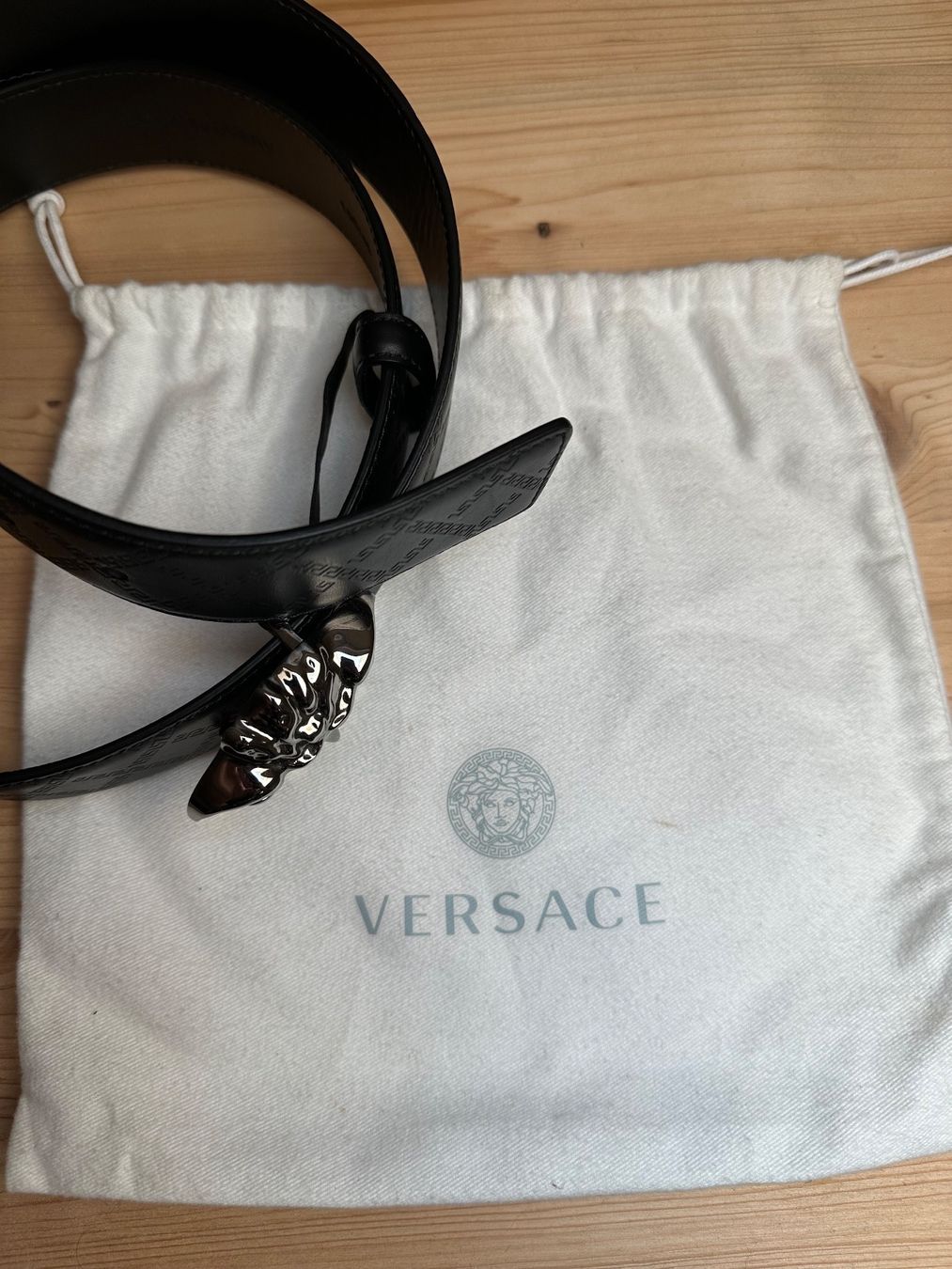 Versace Gürtel: Versace / Medusa Leder Gürtel / Original – Gebraucht aus Herzogenbuchsee von TCG-High-Quality 1
