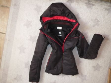 sehr schöne DECENTE Damen Ski Jacke Gr 36/ NP 721.- CHF
