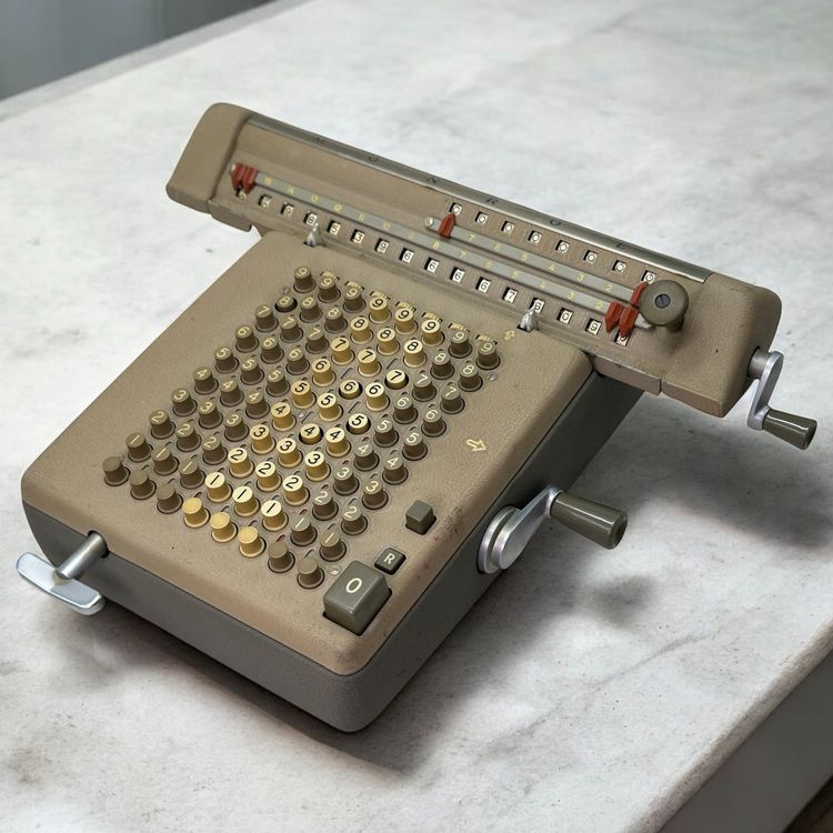 ANCIENNE MACHINE À calculer calculator Rheinmetall 1950 Fonctionne EUR