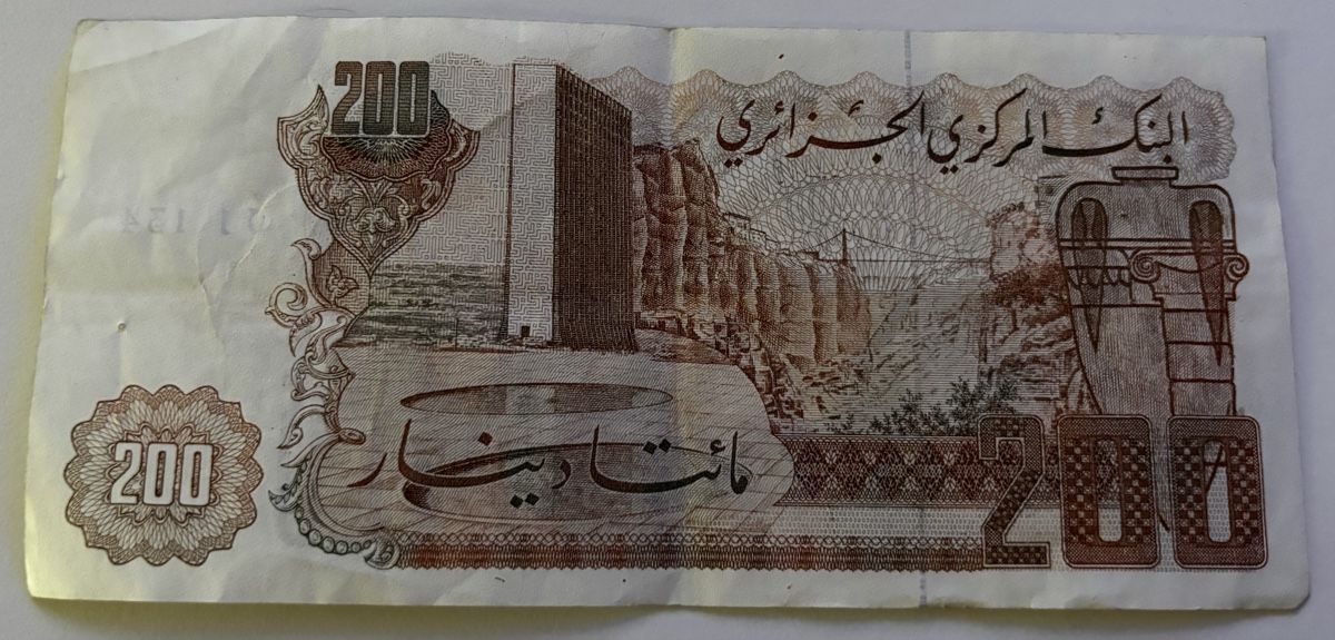 Banconote: Algerien 200 Dinars 1983 – Usato da Algetshausen venduto da Carrhard 1