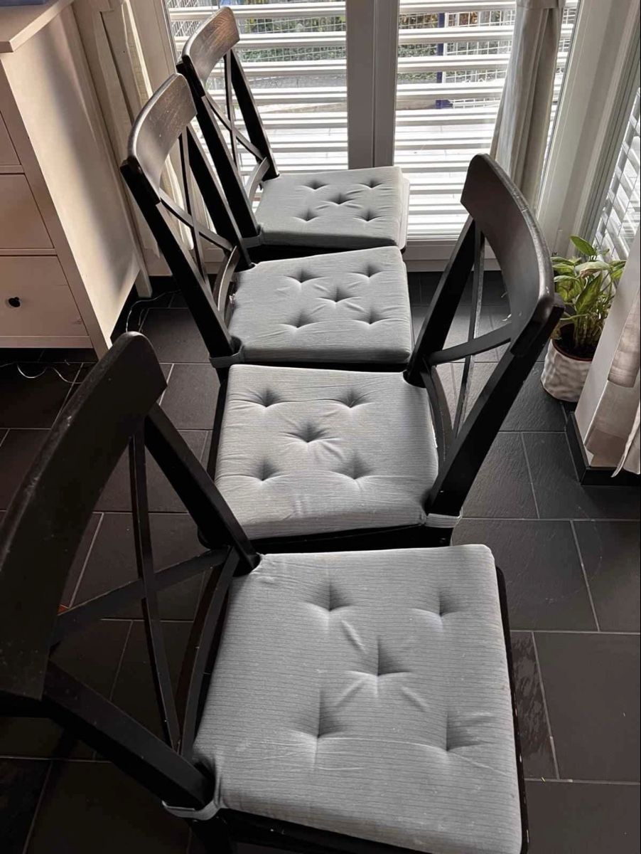 Ikea Sedie: 4 Esszimmerstuhlen ( dining chairs) – Usato da Nussbaumen AG venduto da pabitra05 1