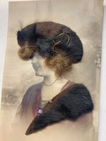 Carte postale cheveux et fourrure 