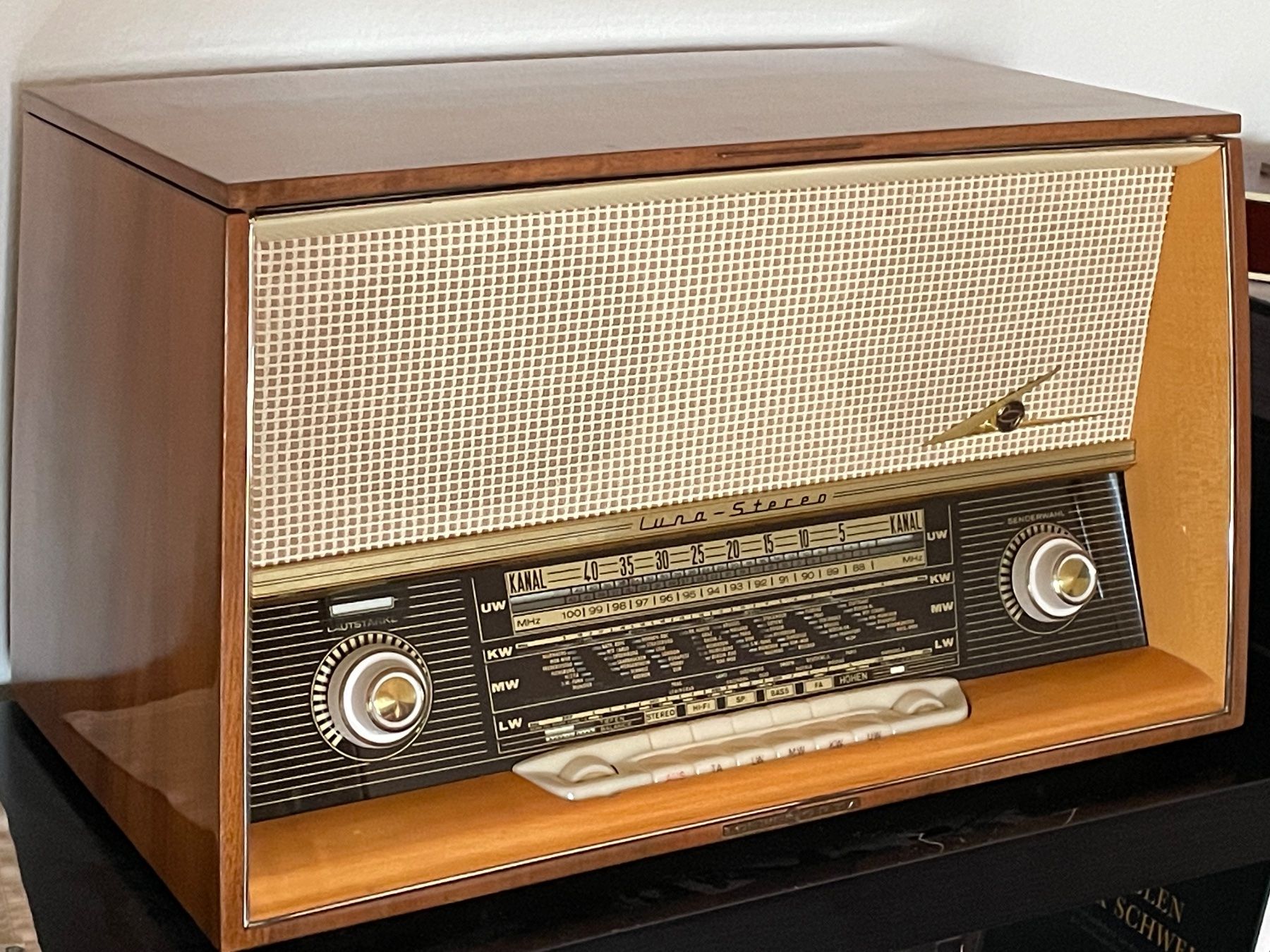 Loewe Radios: Loewe Opta Luna-Stereo – Gebraucht aus Oftringen von Jradioman 1