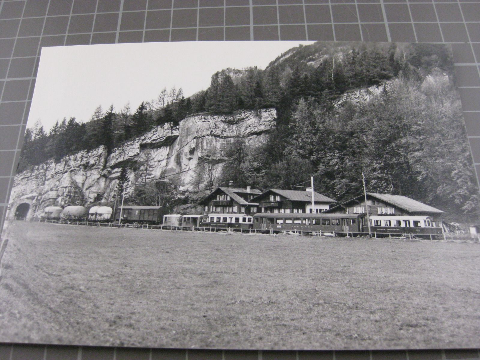 Cartoline postali: Innertkirchen mit Zug – Usato da Malters venduto da Marosko