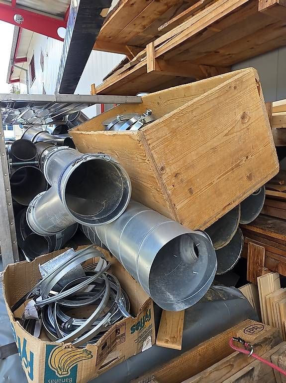 Ventilazione: Abluft/Lüftungsrohre – Usato da Bonaduz venduto da mc-spezial 2