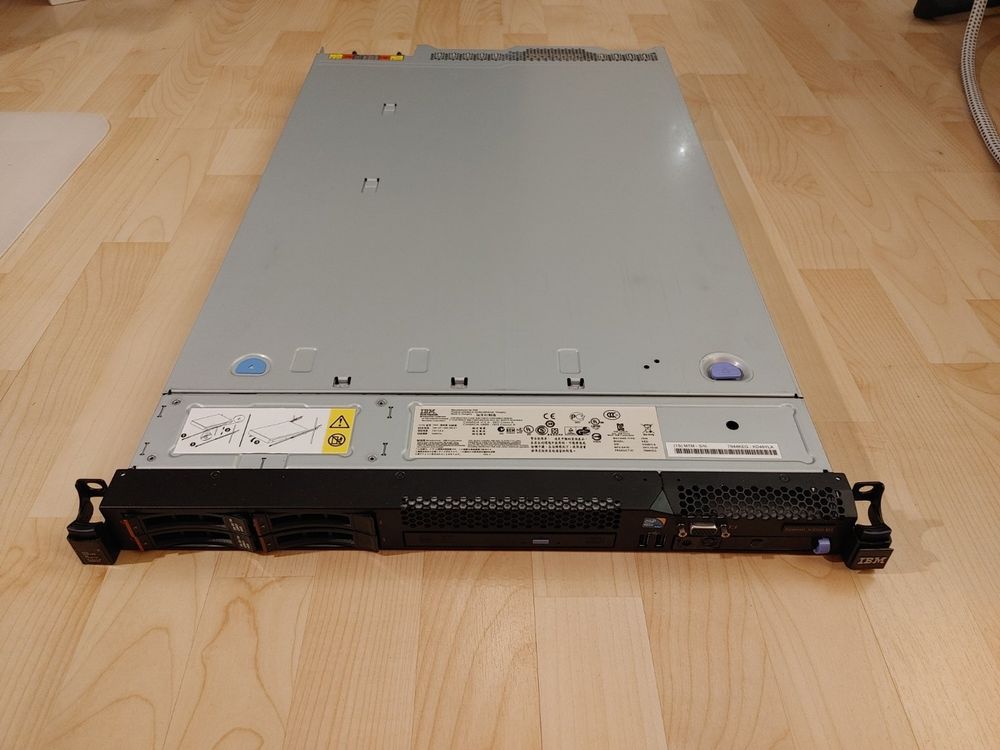 IBM System x3550 M2 2x 300 GB HDD günstig & gebraucht bei