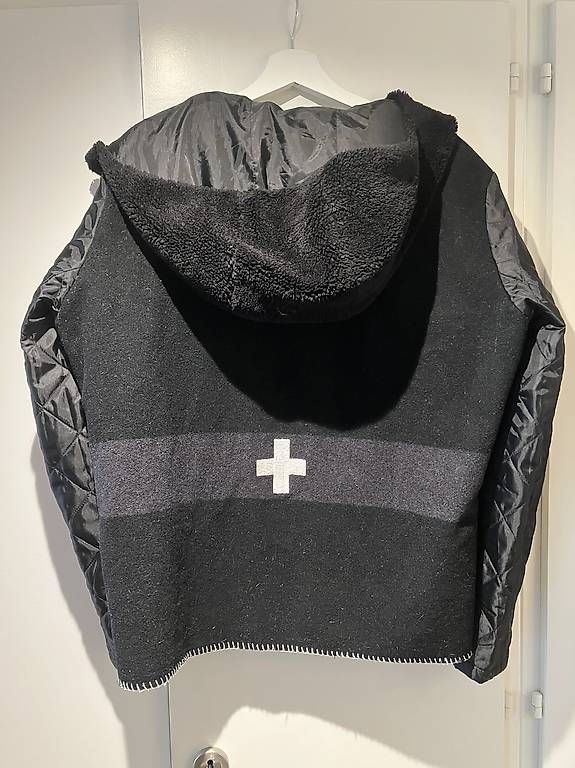 Giacche: Parka Strellson Swiss Cross édition limitée  – Usato da Arbaz venduto da SBST1 2