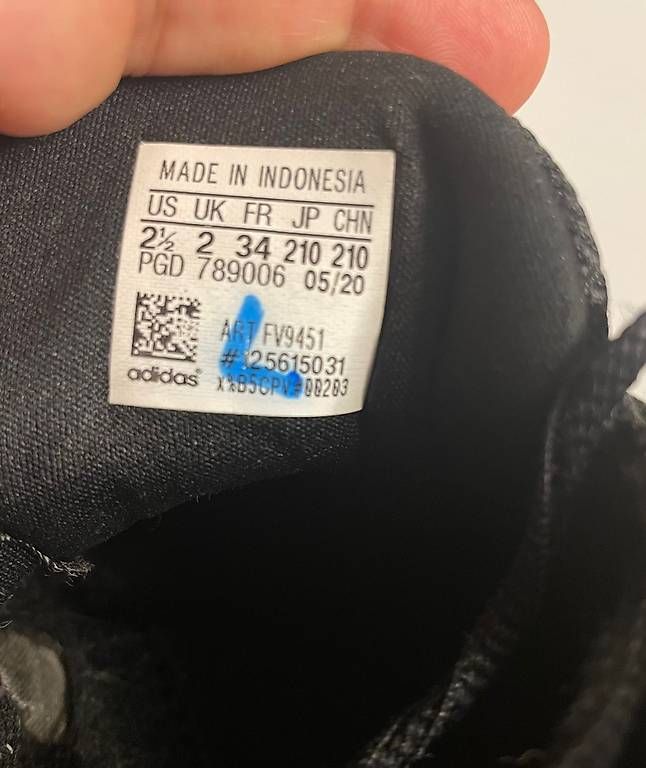 Scarpe da uomo: Scarpe da ginnastica Adidas nr. 34 – Usato da Mendrisio venduto da Paolillo74 2