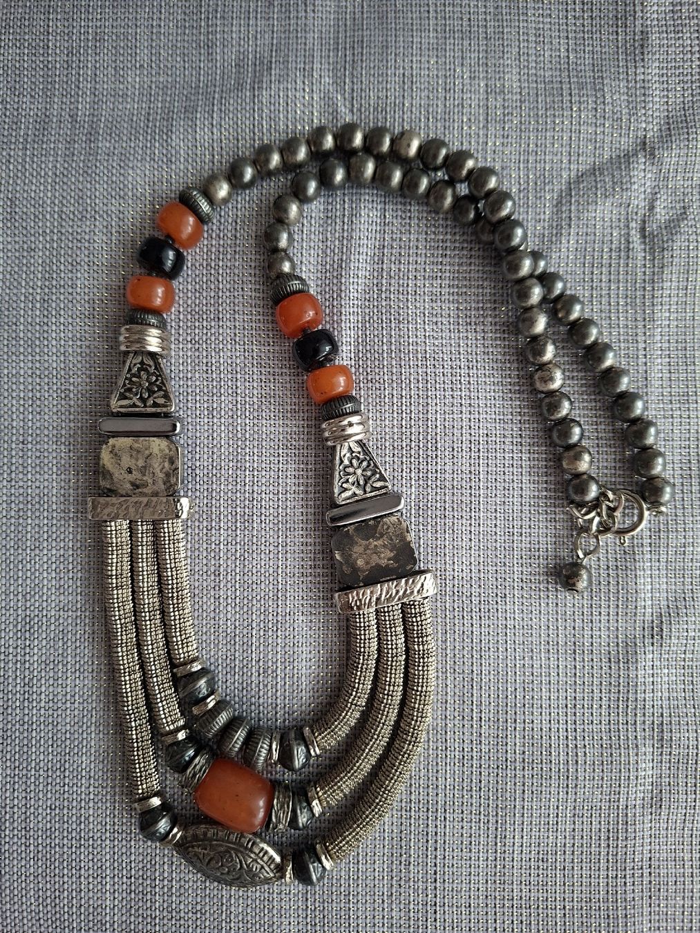 Colliers: Collier Statement Ethnique Multirangs Orange & Noir – D'occasion à Lutry par Sim_Sta 7
