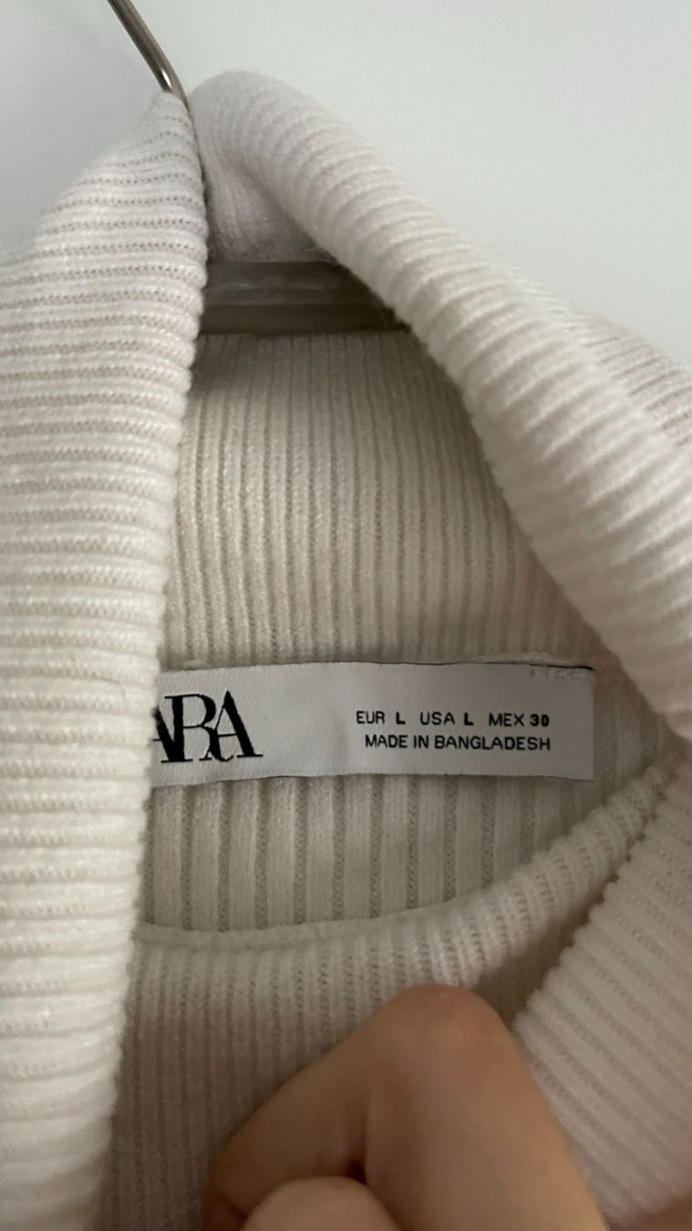 Zara Pulls & Sweat-shirts: Zara Rollkragenpullover weiss – D'occasion à Lausen par sim_hgp6 2
