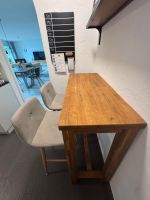 Bartisch aus Massivholz Eiche, geölt und 2 Barhocker