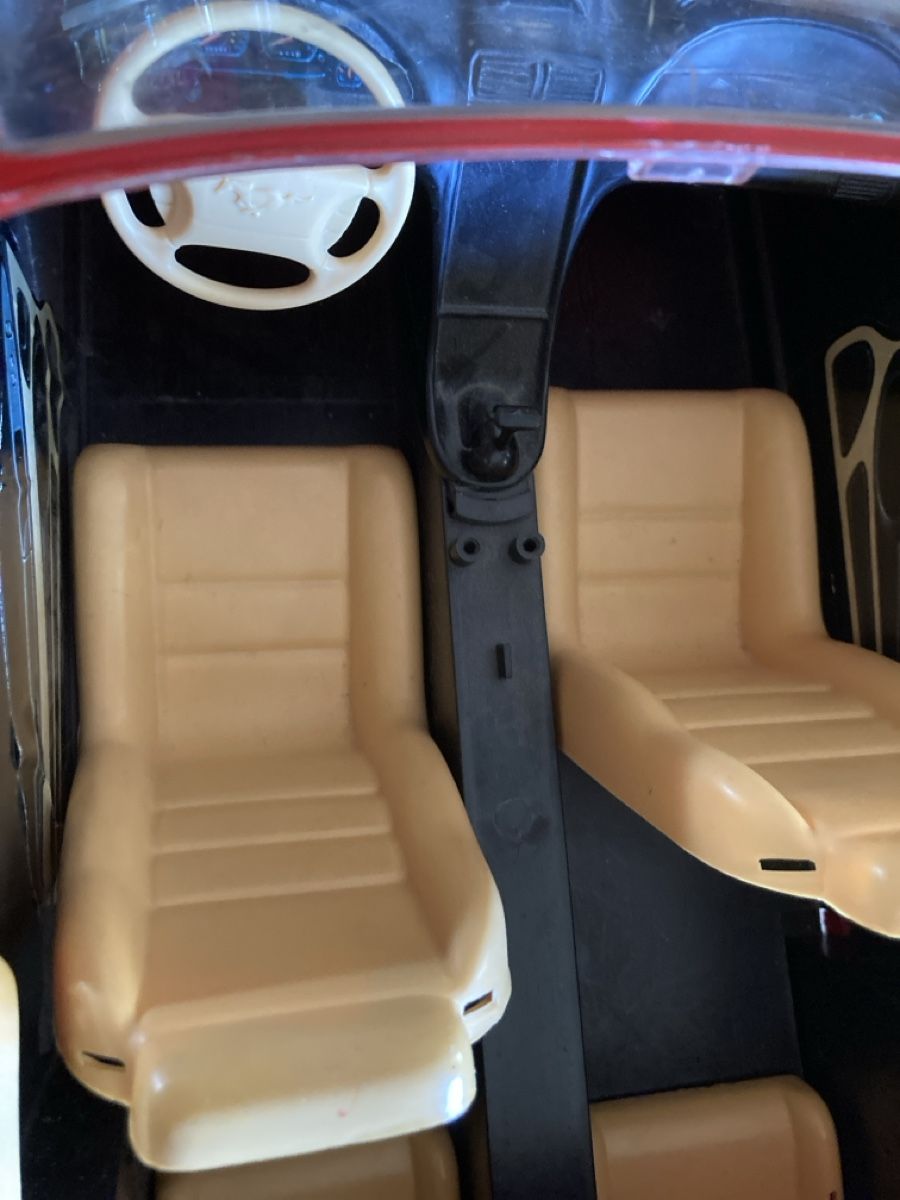 Giocattoli: Voiture Barbie décapotable mustang – Usato da Bursinel venduto da SeveralLives 4
