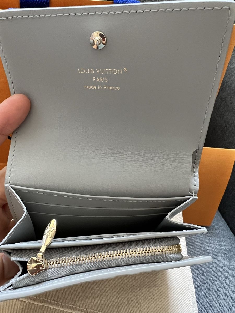 Louis Vuitton Portemonnaie: Louis Vuitton Capucines Tiny Portemnnaie - NEU – Neu und originalverpackt aus Amriswil von Austinn 4