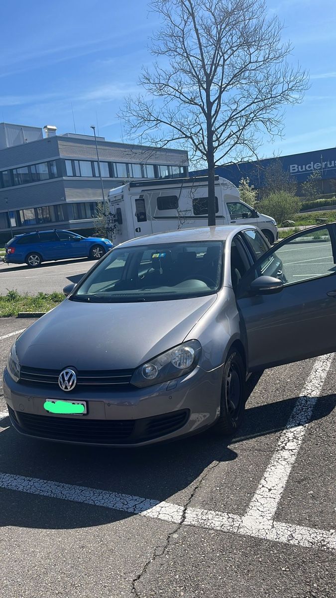 VW Automobili: VW Golf VI 1.4 TFSI – Usato da Turgi venduto da sophiejaefeli