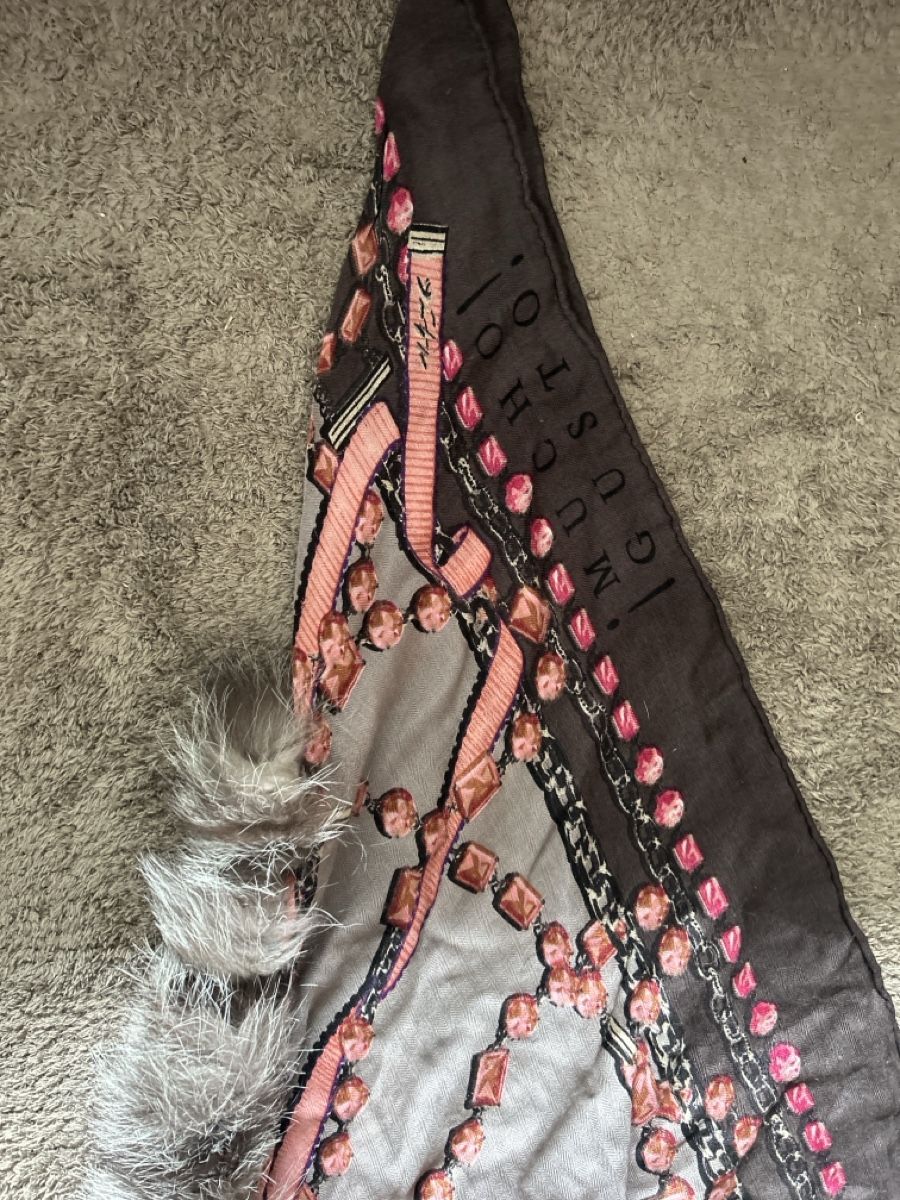 Foulard & Sciarpe: Mucho Gusto Schal – Usato da Horgen venduto da cri_7wv8 1