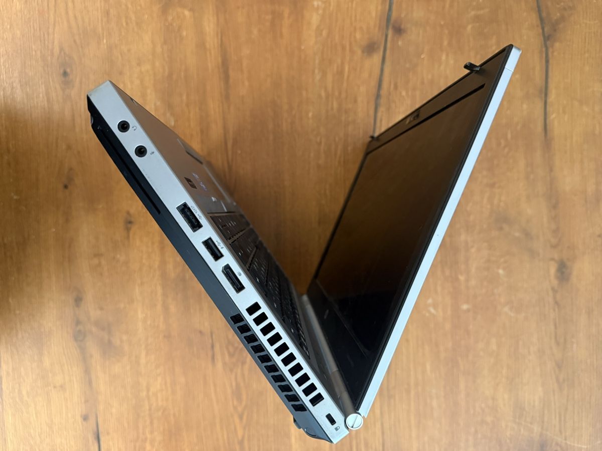 Hewlett Packard Notebook: HP EliteBook 8460p – Difettoso da Riddes venduto da panchaud-e 3