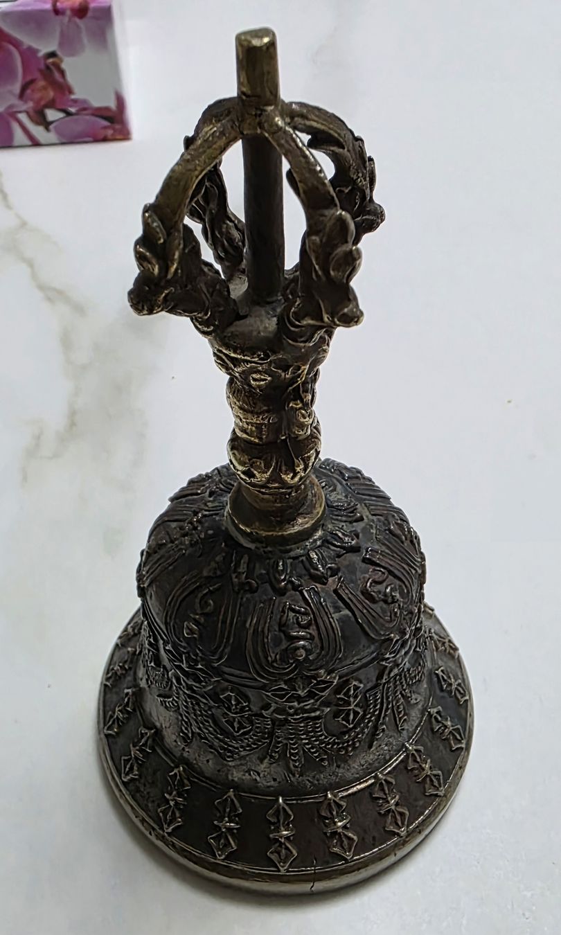 Campanacci mucche: Tibetische Ritualglocke - – Usato da Niederuzwil venduto da 262305 4