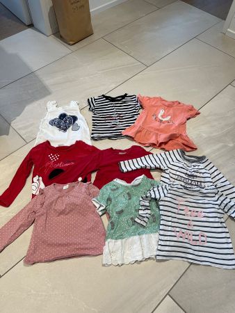 T-shirts  verschiedene Modelle, 2–3 Jahre alt