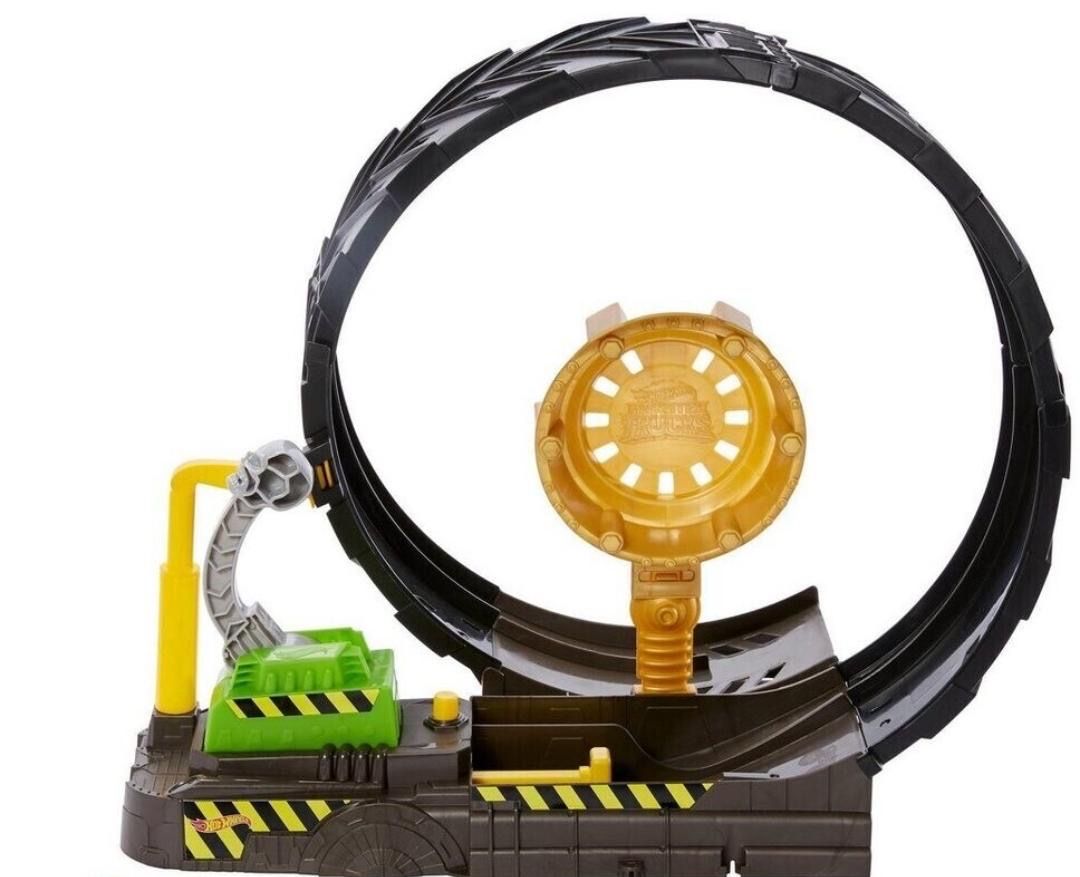 Hot Wheels Jouets: Hot Wheels Monster Truck Bahn Epic-Loop Challenge – D'occasion à St. Margarethen TG par nicole_9543 1