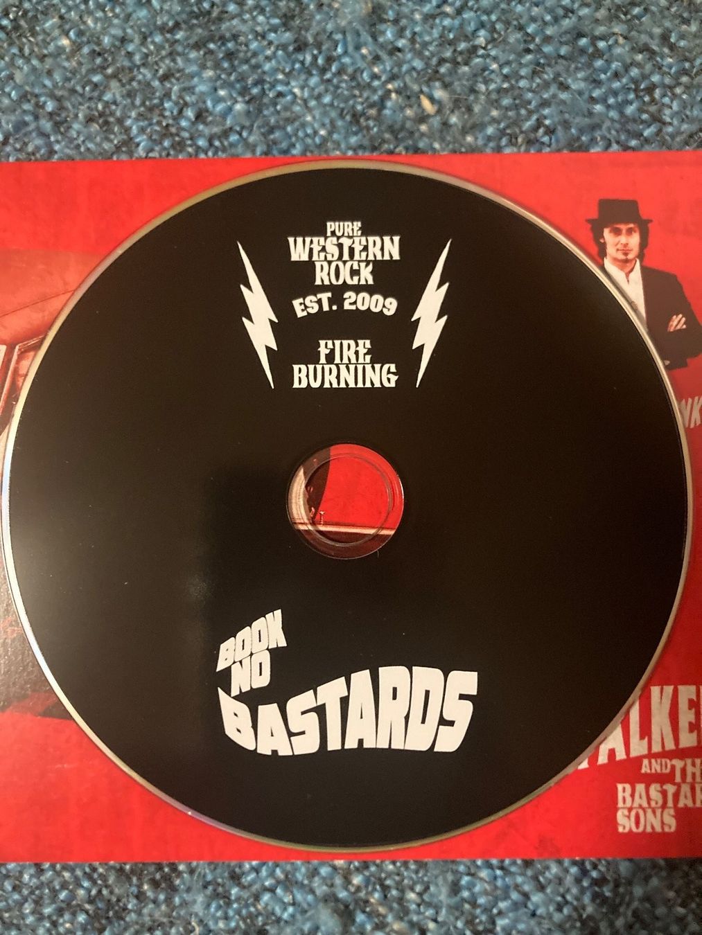 CD: Book No Bastards - Fire Burning (Neu & Originalverpackt) – Nuovo e nell'imballaggio originale da Lützelflüh-Goldbach venduto da Deiv4 4