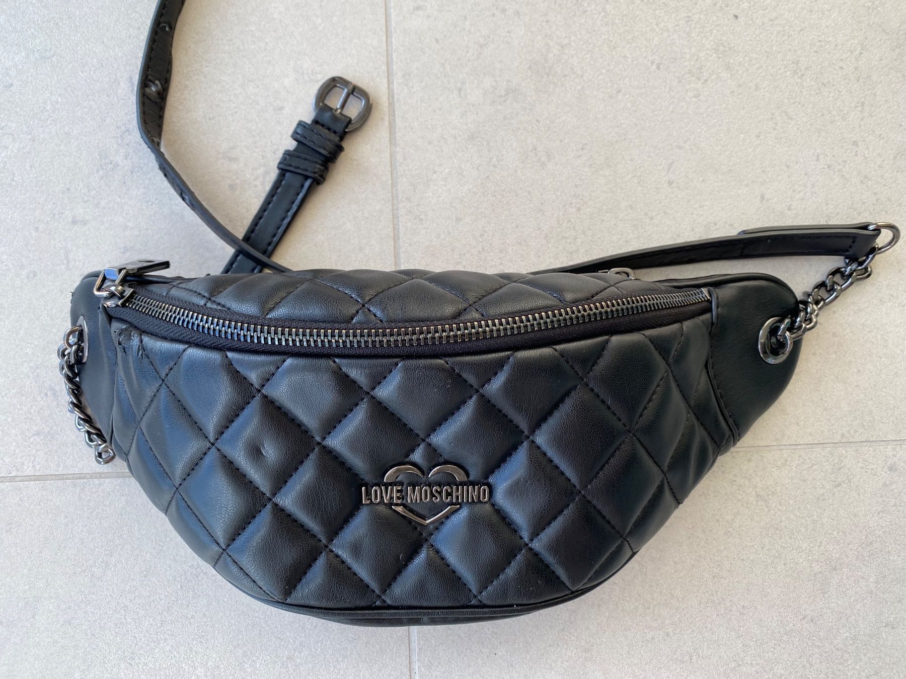 Moschino Borse da donna: Bauchtasche Moschino – Usato da niederbipp venduto da Esbenz