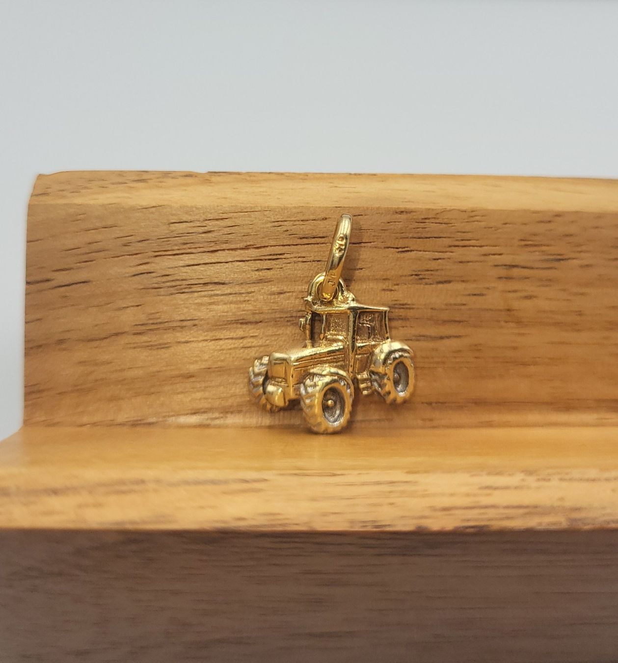 Ciondoli: Gold 375 Traktor Anhänger – Usato da Wald ZH venduto da Dasilver 1