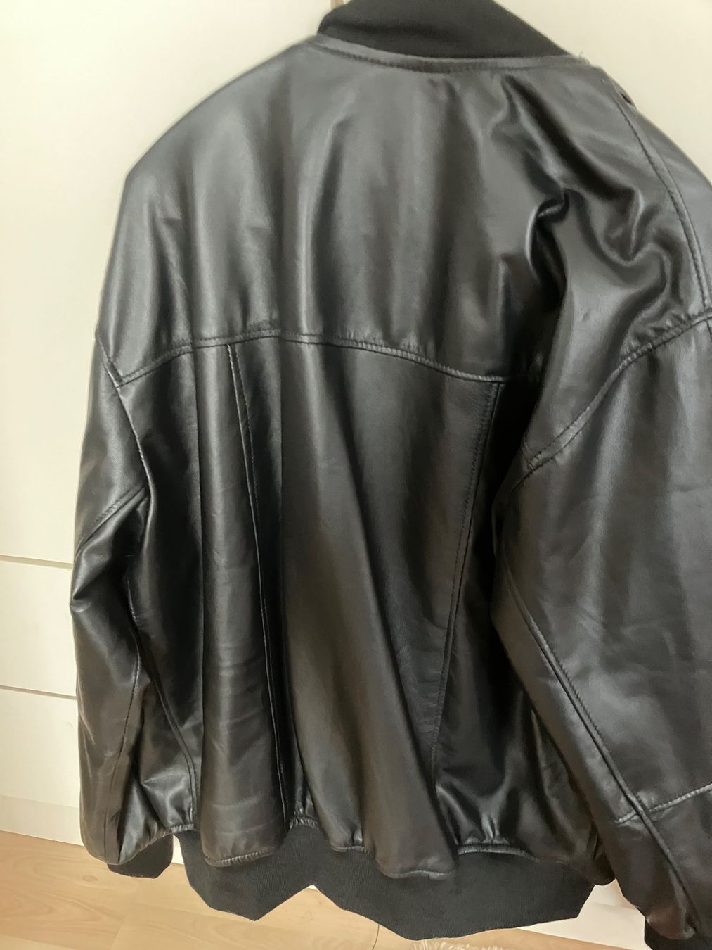 Jacken: Jacke – Neu und originalverpackt aus Lichtensteig von elektronik-service 1