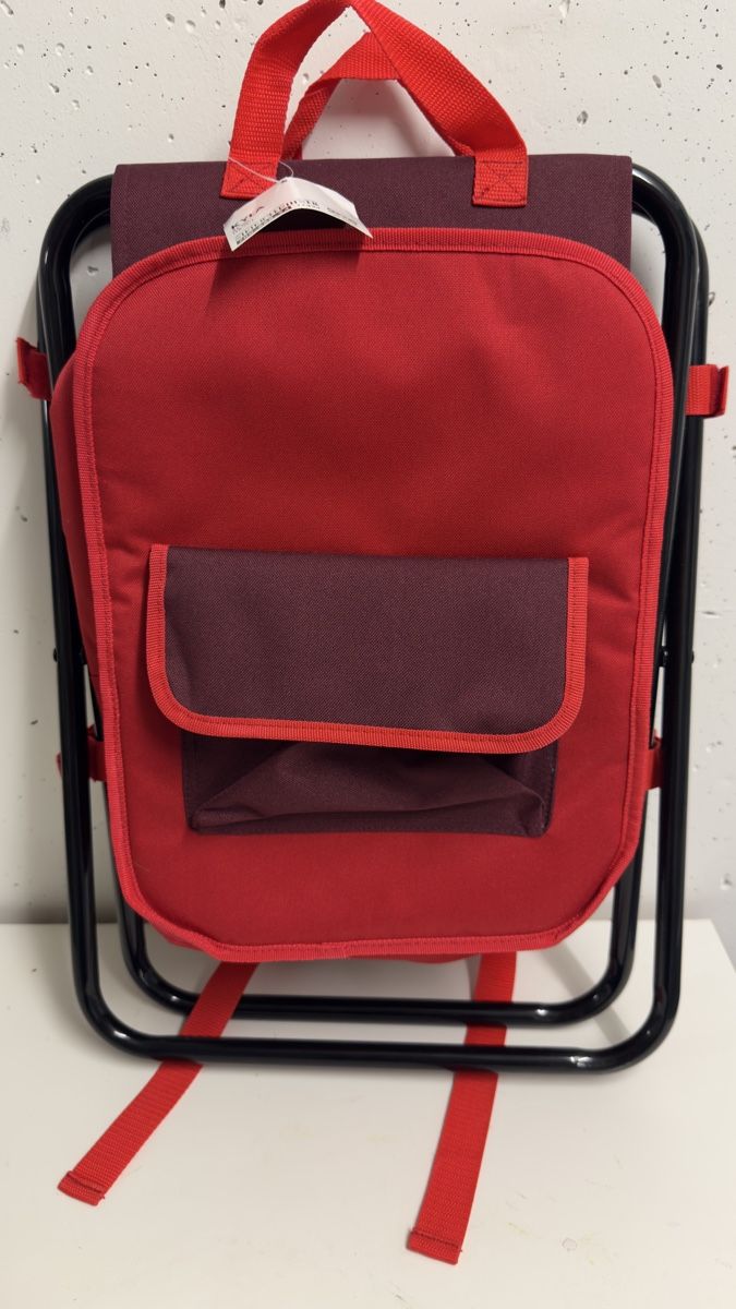 Sacs à dos: Rucksack Stuhl rot 41 cm neu – Neuf avec emballage d'origine à Erlinsbach par pulverschneegut