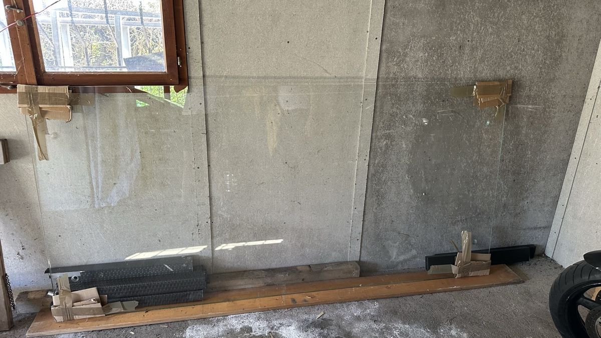 Bicchieri: Glasscheibe, Metallgestell – Usato da Wohlen AG venduto da Mustalder