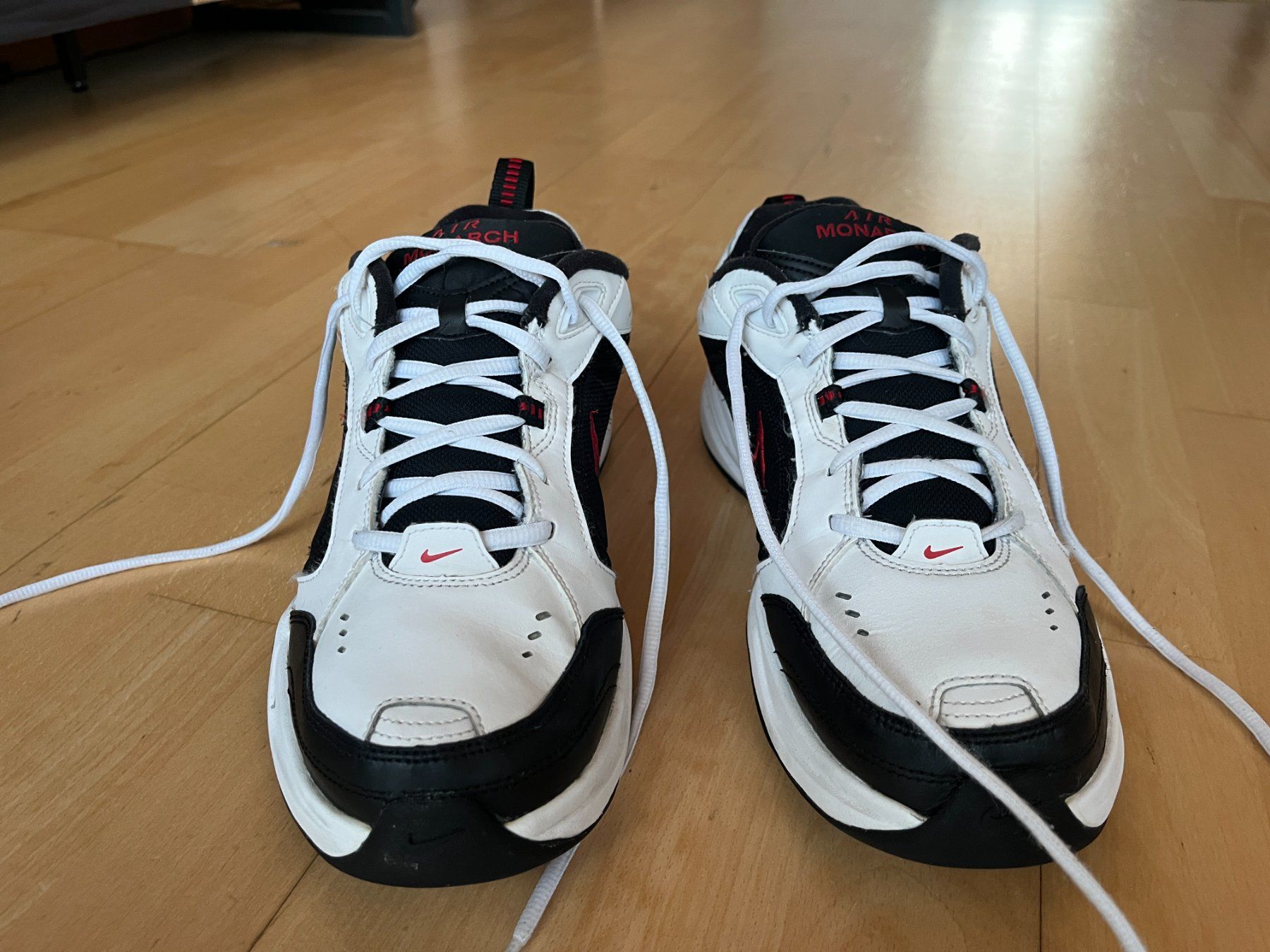 Nike Scarpe da uomo: Neuwertiger Nike Air Monarch – Usato da St. Gallen venduto da finaleweisheit 1