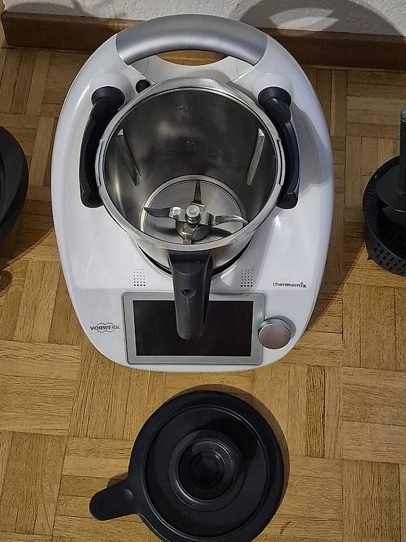 Elettrodomestici da cucina: Thermomix TM6 mit 2. Mixtopf  – Usato da Rorbas venduto da Scania130 1