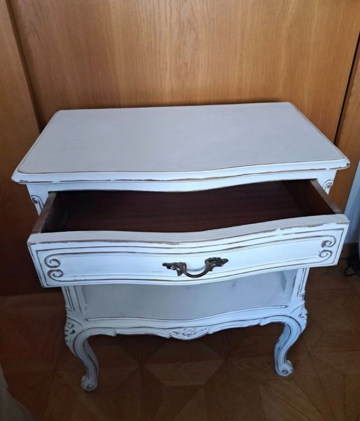 Comodini: Shabby Chic Nachttisch / Beistelltisch – Usato da Döttingen venduto da M.kiss 1