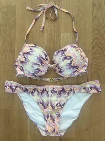 Victoria's Secret Bikini Top & Slip Grösse L/G 34D Sommer
