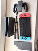 Nintendo Switch Konsole mit Zubehör gebrauchter Zustand