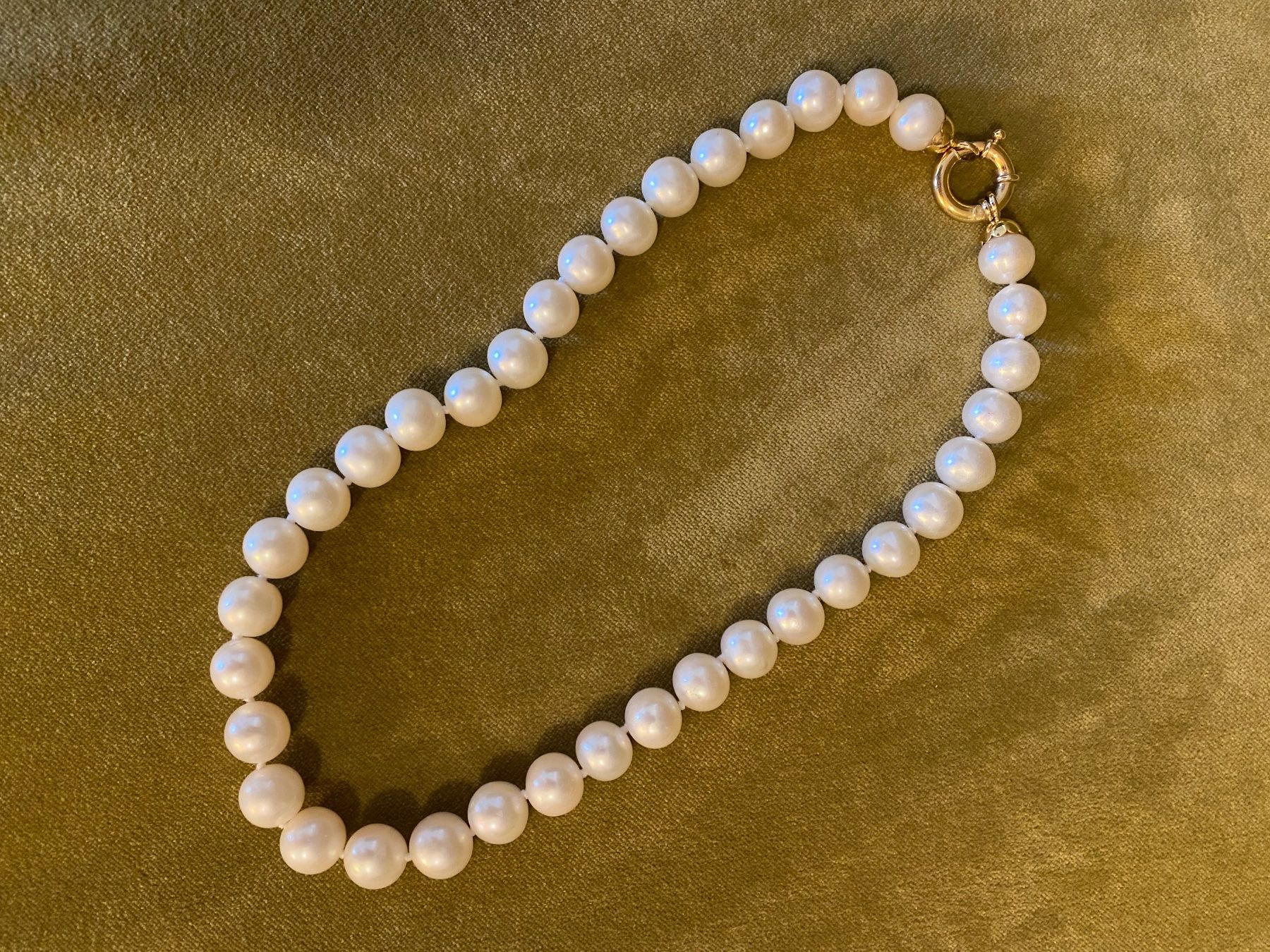 Catenine: Collier perles blanches – Usato da St-Blaise venduto da NSUTT1953 2