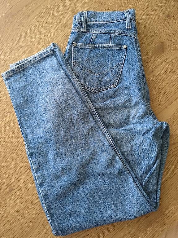 Jeans: Jeans Grösse 40-31 – D'occasion à St. Gallen par tj19