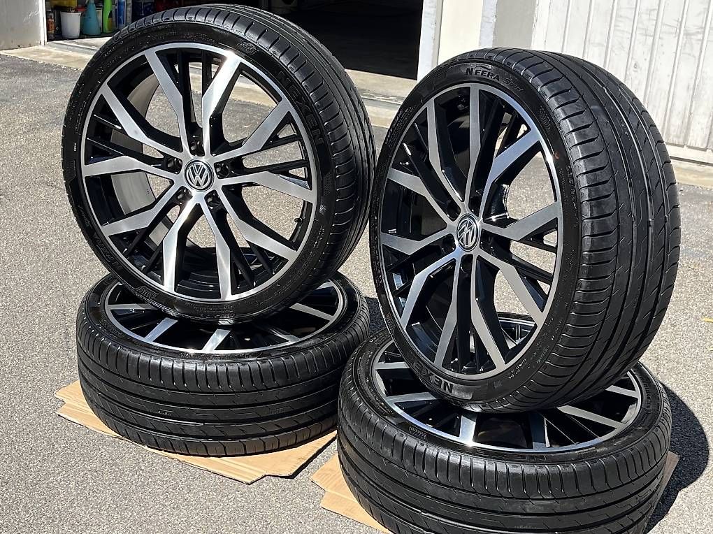 Volkswagen Pneus & Kompletträder: Original  VW Felgen Santiago – Neu (gemäss Beschreibung) aus Regensdorf von Bani007