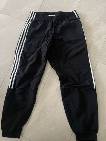 Adidas Trainerhose Gr. M