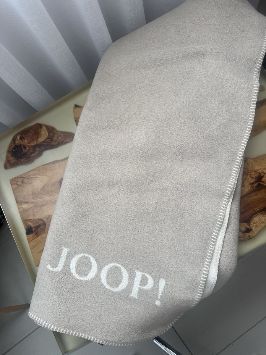 Decken: JOOP Wohndecke Doubleface beige  – Gebraucht aus Oftringen von Makeq