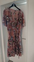 Sommerliches Kleid mit Blumenmuster, Grösse ca 58/60
