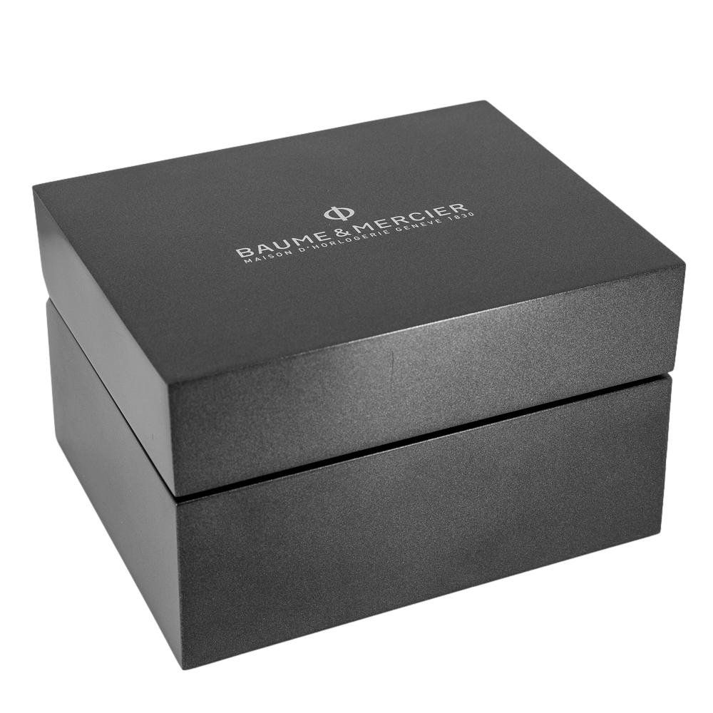 Baume & Mercier Orologi: Baume & Mercier Men's 10622 Riviera Silver Dial Auto – Nuovo e nell'imballaggio originale da Schindellegi venduto da harveystore 5