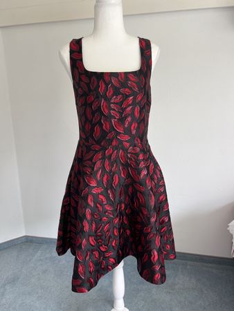 Diane von Furstenberg Kleid, Gr. 36, rot/schwarz, Top! (55)