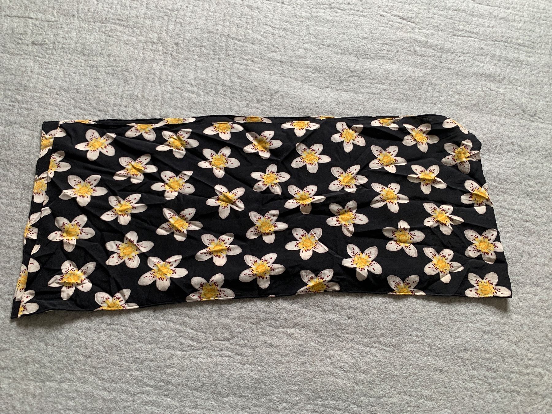 Foulard & Sciarpe: Seidenschal  29 x 135 cm vintage – Usato da Richterswil venduto da Moii89 4