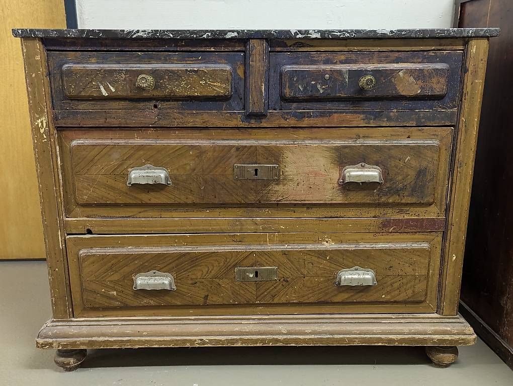 Commodes: Kommode aus dem Kloster – D'occasion à Disentis/Mustér par mur_yf9h 4