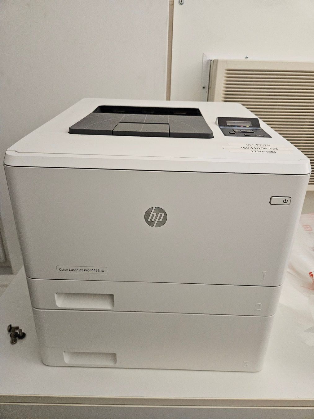 Stampanti: HP Drucker Color Laser Jet Pro M452nw – Usato da Rotkreuz venduto da pic_sq5j