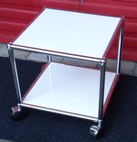 USM Tischli mit Rollen (Versand)