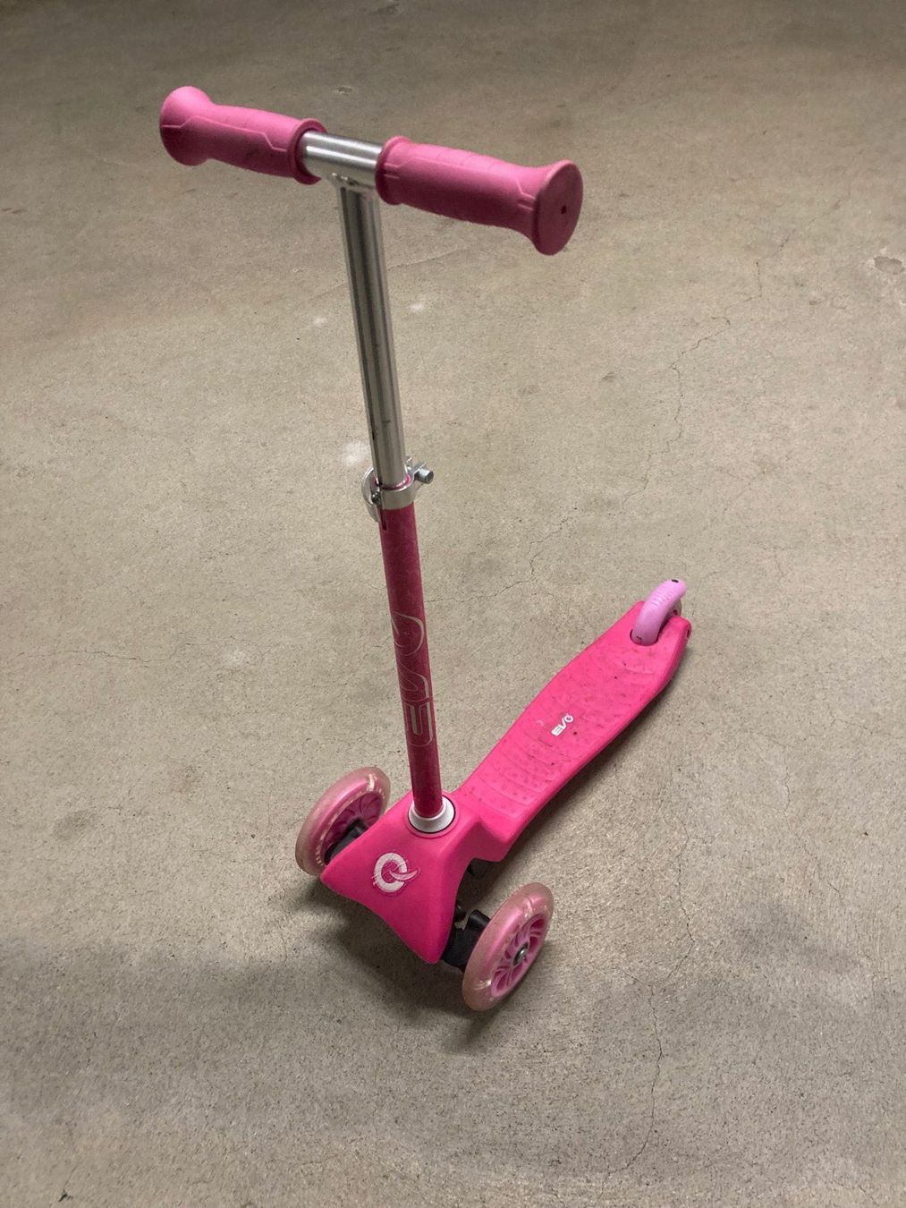 Kickboard: Kickboard EVO Scooter für Kinder – Gebraucht aus Regensdorf von Dollar63
